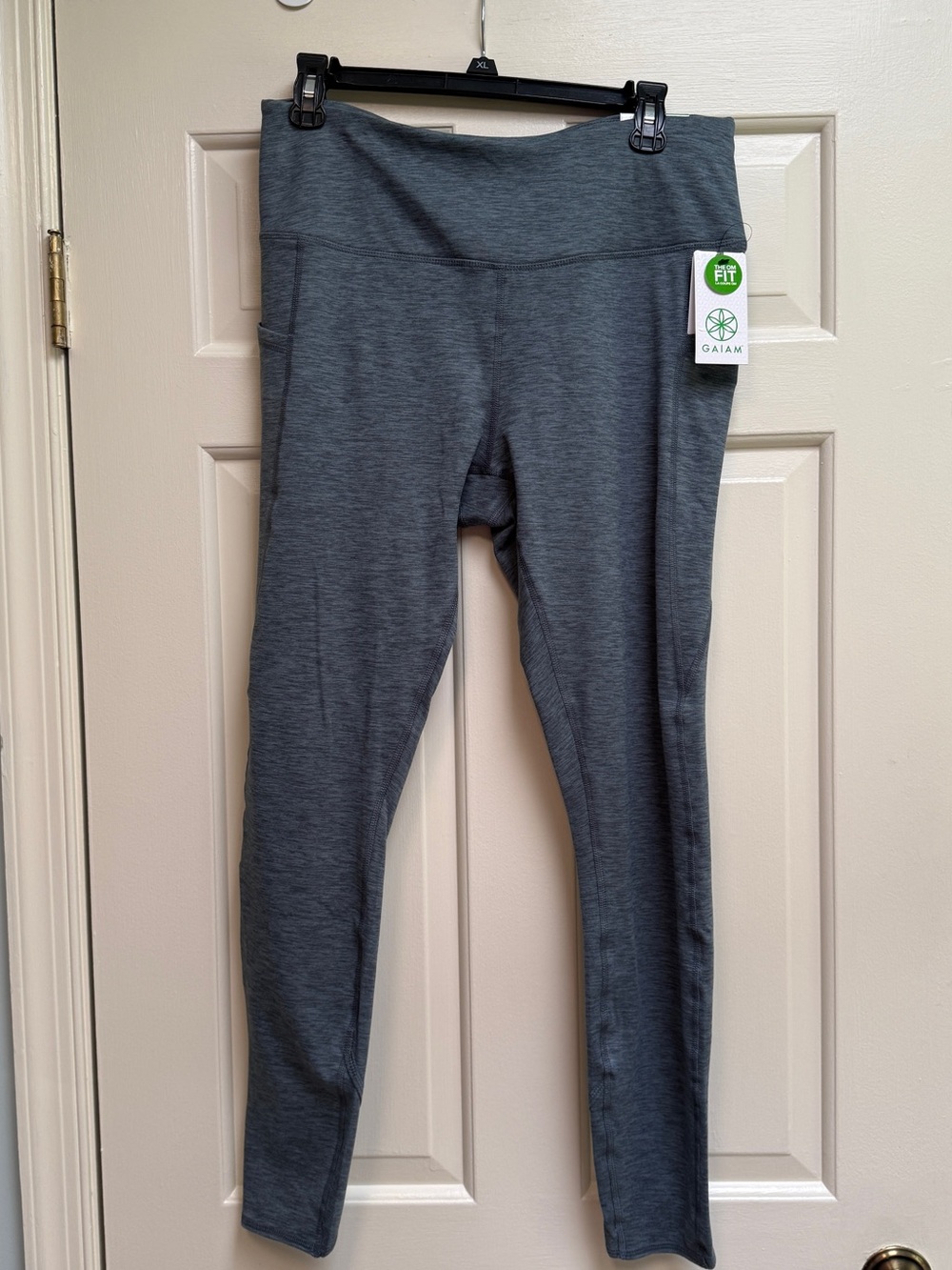 GAIAM Women's Om Fit Charcoal Gray Active Leggings Large NWT